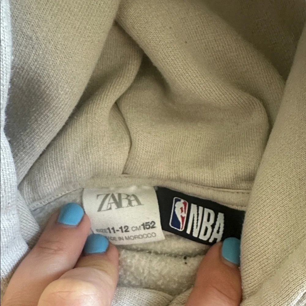 4/$25 Zara Cream NBA Los Angeles Lakers Hoodie Kids Sz 11-12